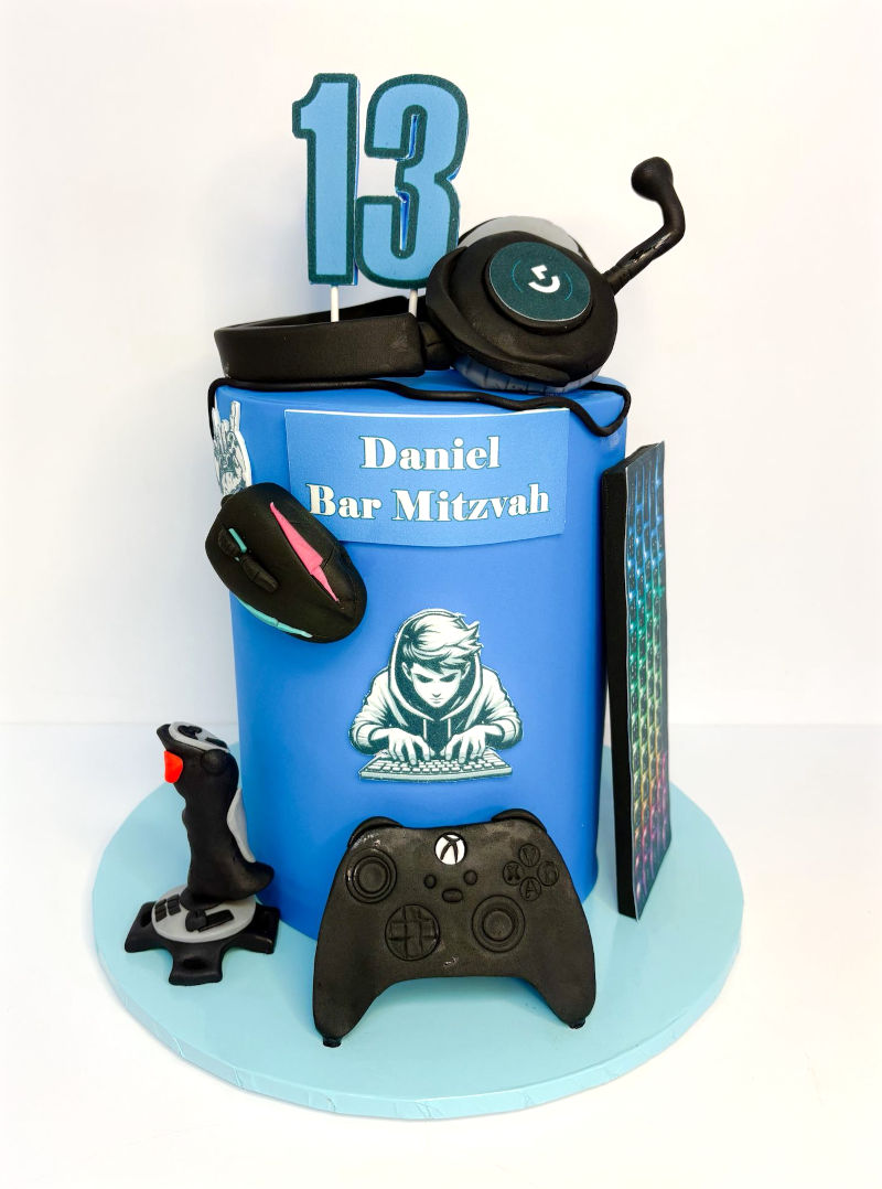 עוגת בר מצווה בעיצוב גיימרים