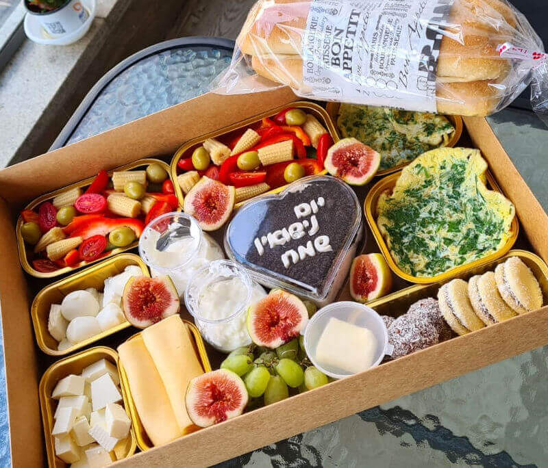 מארז ארוחת בוקר לאוהבים