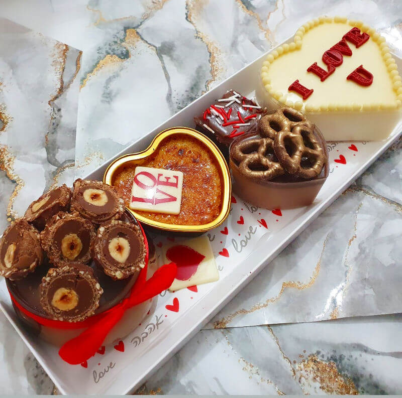 מארז קינוחים קטן ליום האהבה