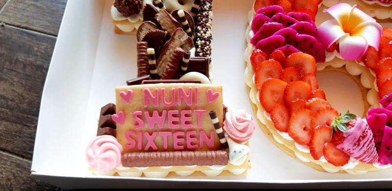 Sweet Sixteen - עוגה לגיל 16 מקרוב