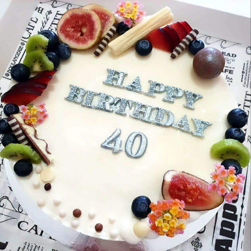 עוגה מעוצבת לגיל 40