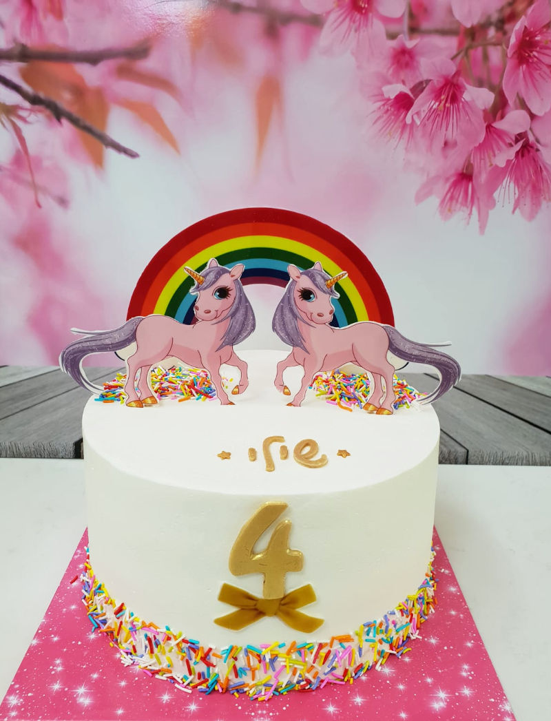  יוניקורן עוגה של חד קרן ליום הולדת