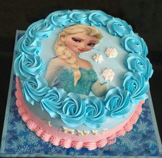 עוגת אלזה ליום הולדת