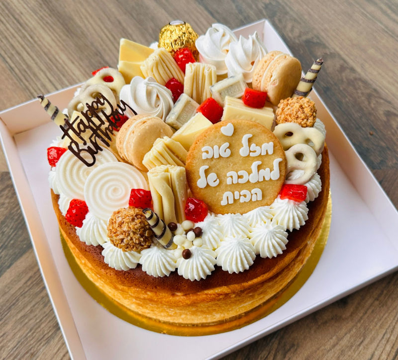 עוגת גבינה מעוצבת ליום הולדת