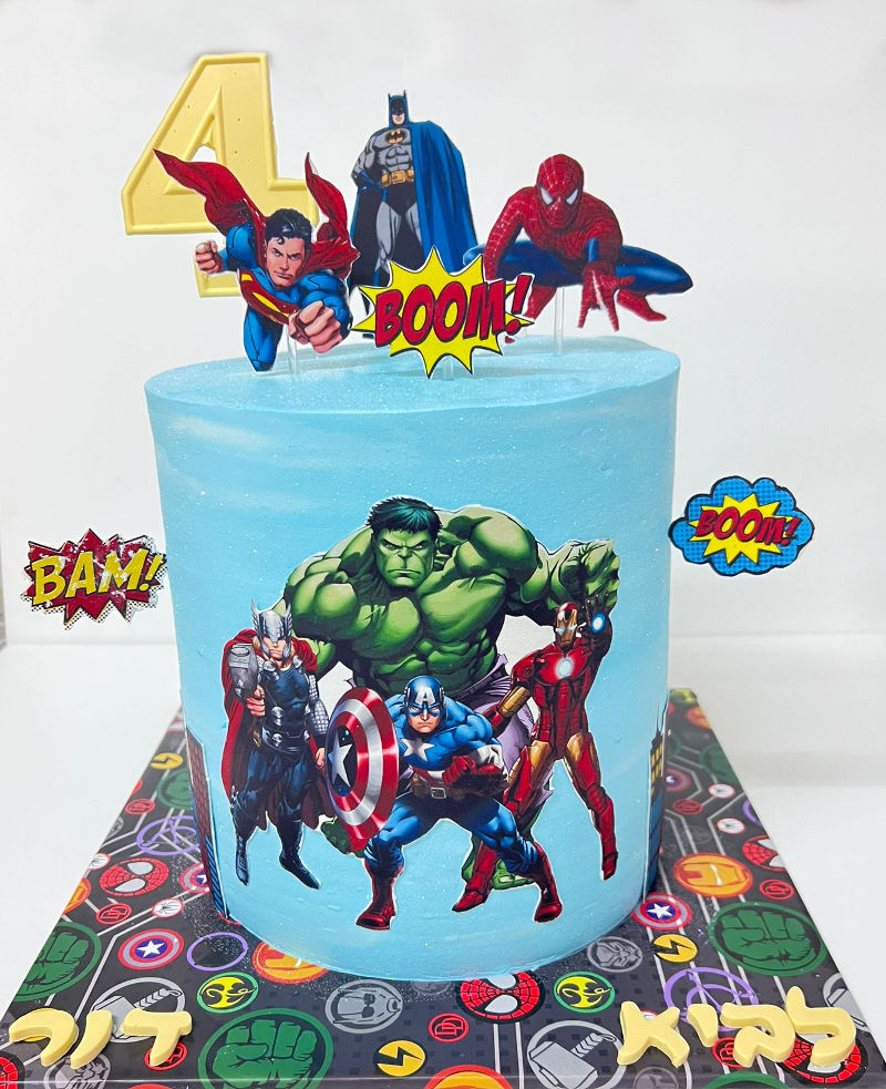 עוגת גיבורי על של ספיידרמן סופרמן ובאטמן