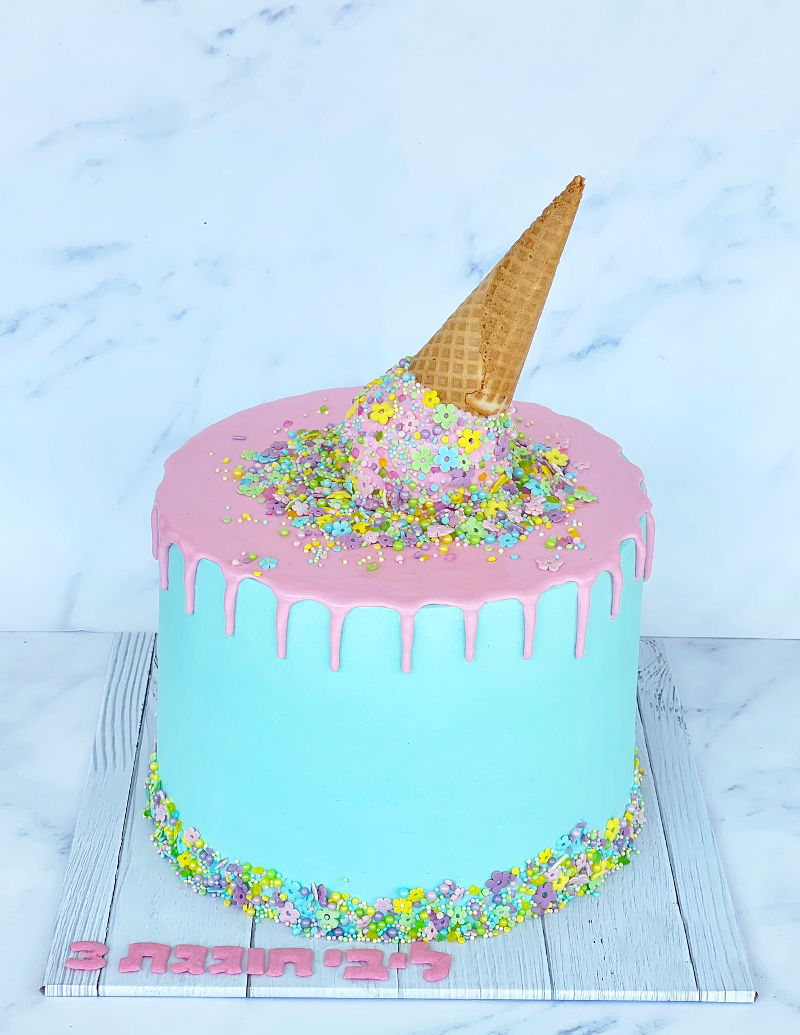 עוגת גלידה וסוכריות