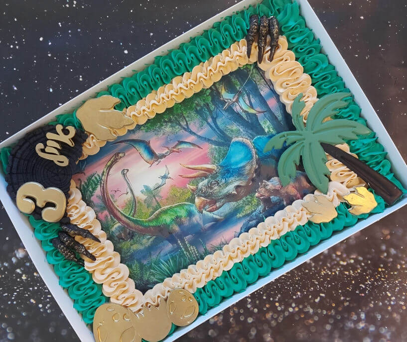 עוגת גן דינוזאורים לגיל 3