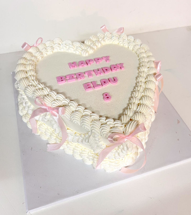 עוגת זילוף בצורת לב