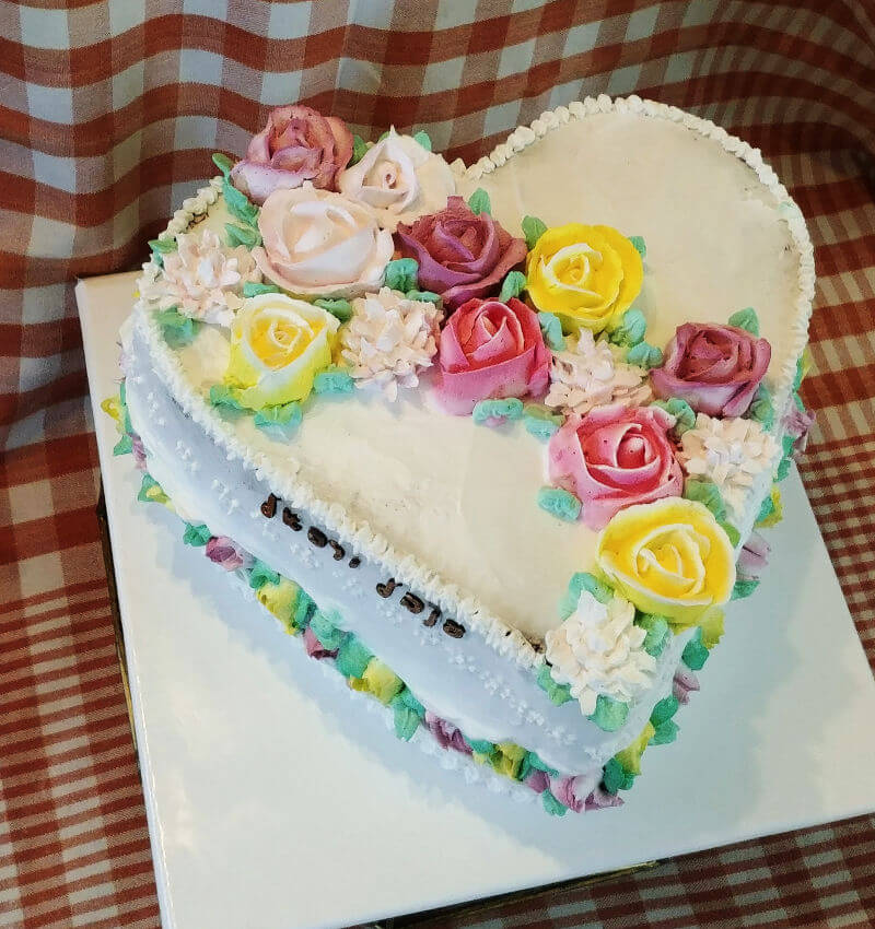 עוגת זילוף לב ליום נישואין