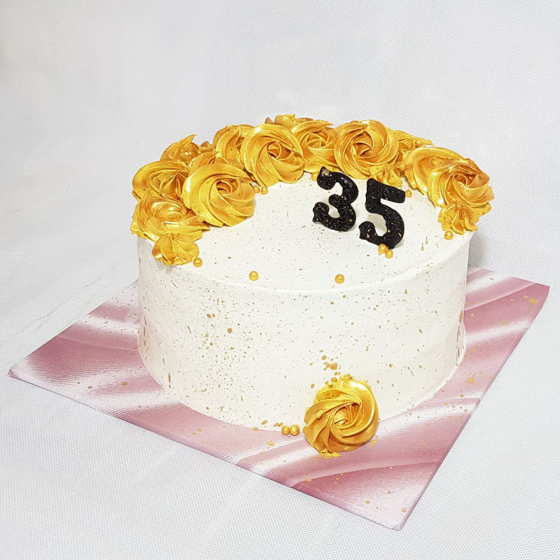 עוגת זילוף מעוצבת ליום הולדת