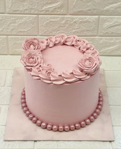 עוגת זילוף מעוצבת