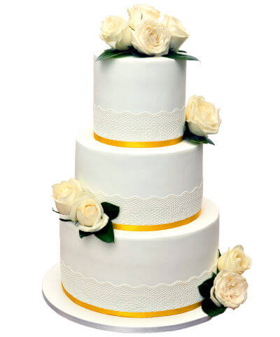 עוגת חתונה מעוצבת בלבן וזהב