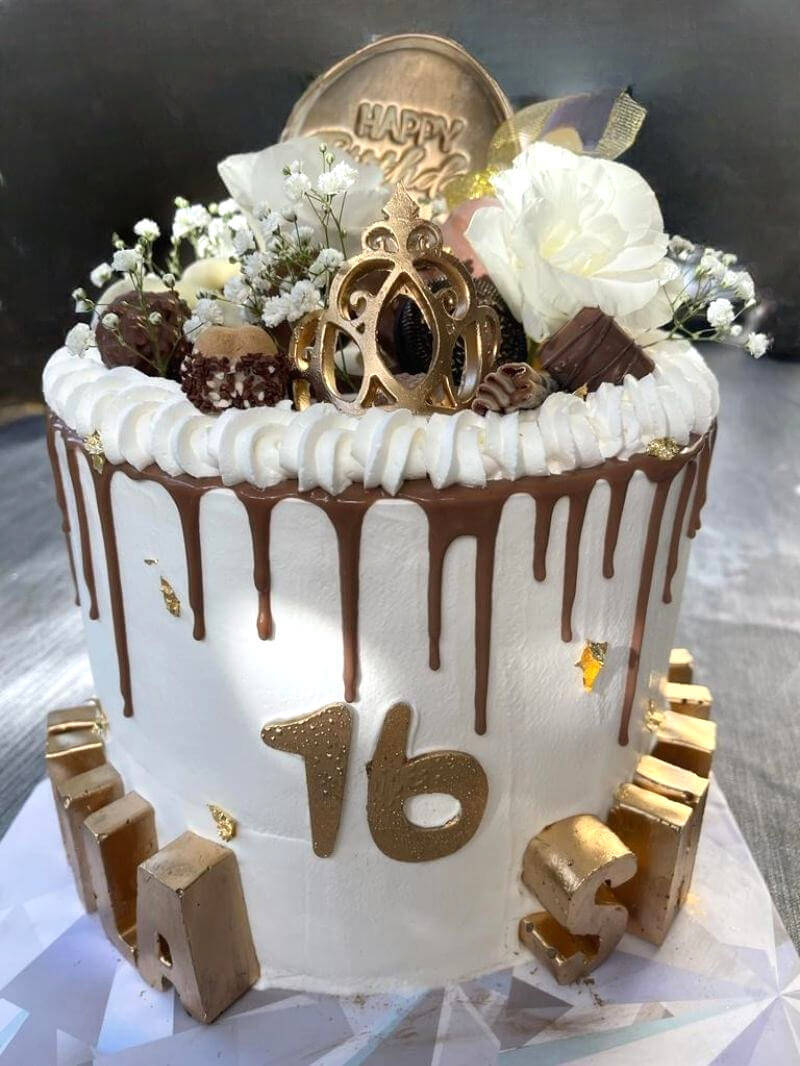 עוגת יום הולדת 16