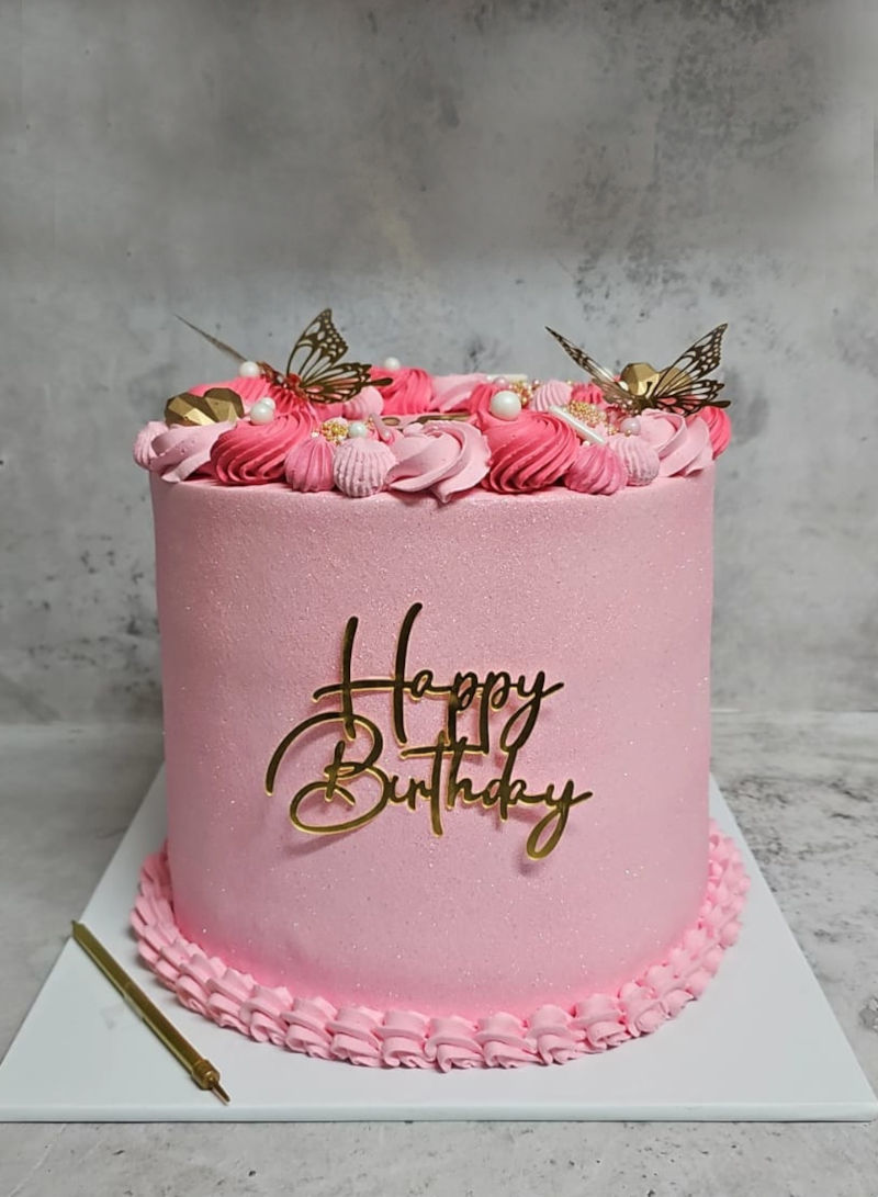 עוגת יום הולדת אלגנטית