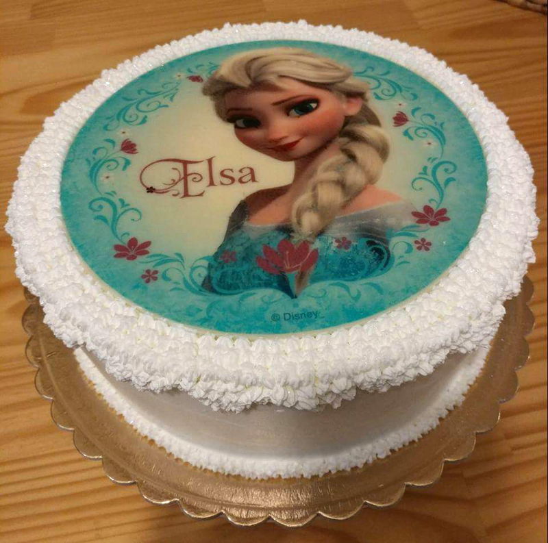 עוגת אלזה ליום הולדת 