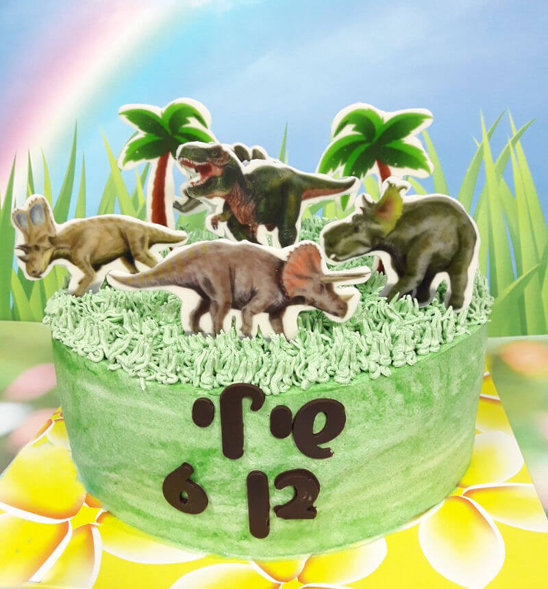 עוגת יום הולדת זילוף דינוזאורים