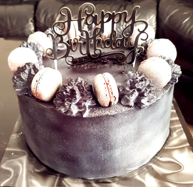 עוגת יום הולדת למבוגרים