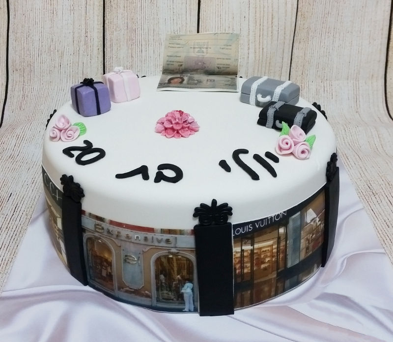 עוגת יום הולדת מותגים
