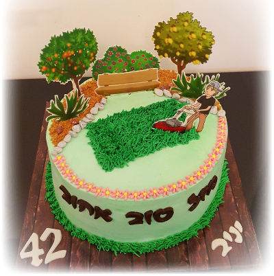 עוגת יום הולדת מעוצבת בטבע