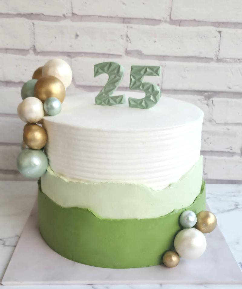 עוגת יום הולדת פרווה מעוצבת