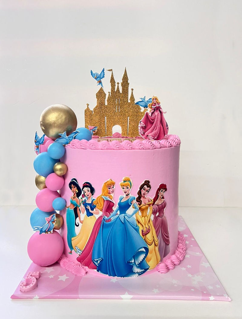 עוגת יום הולדת נסיכות