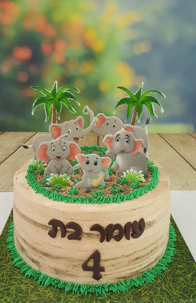 עוגת יום הולדת מעוצבת עם פילים