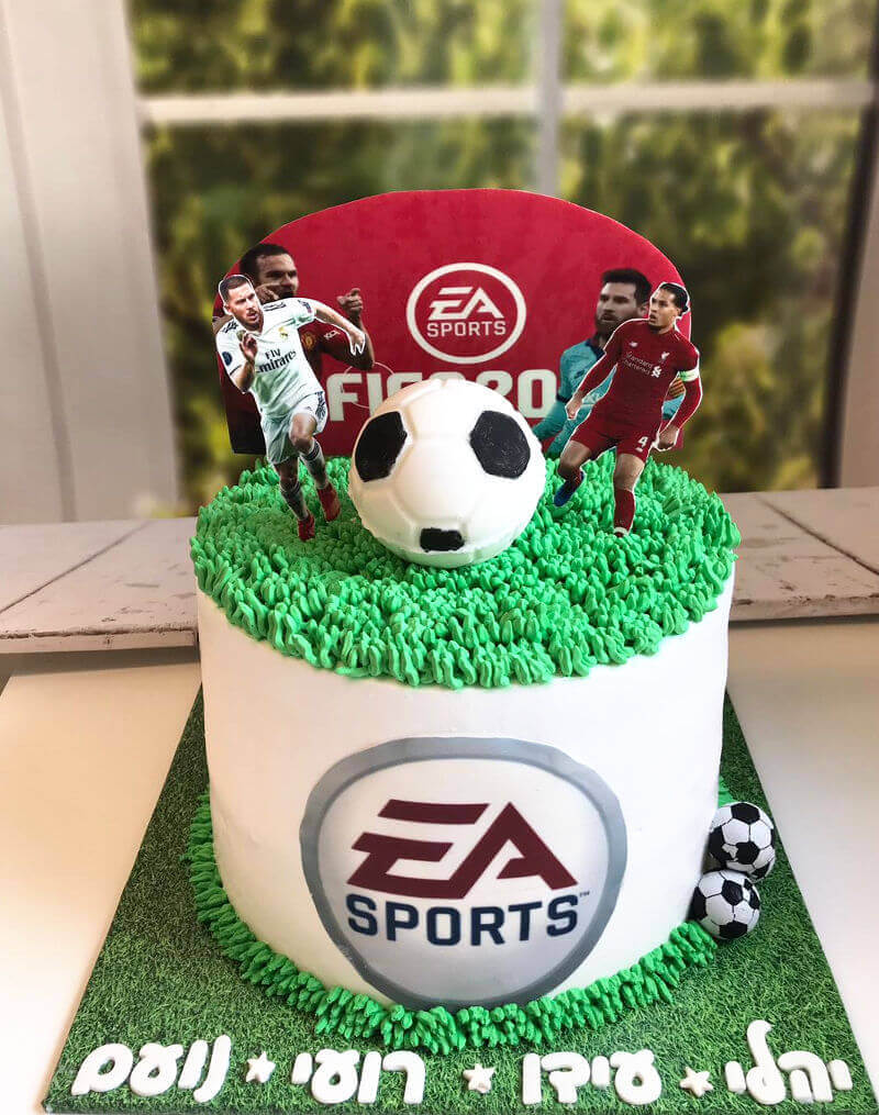 עוגת כדורגל מעוצבת FIFA