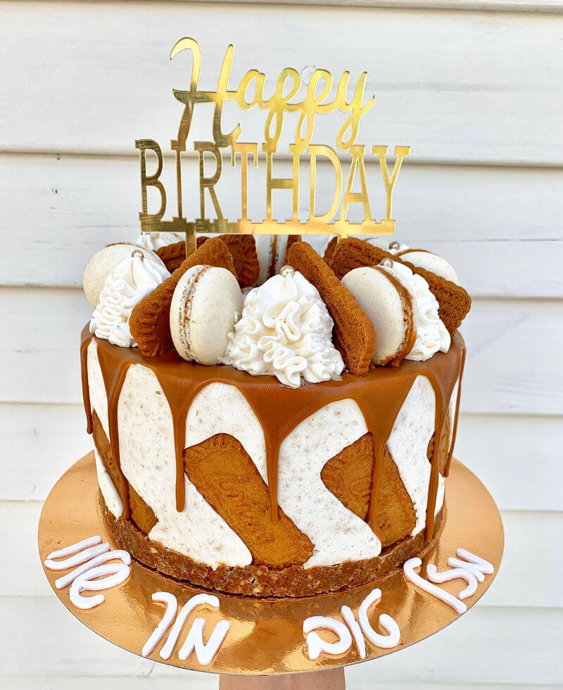 עוגת לוטוס ליום הולדת